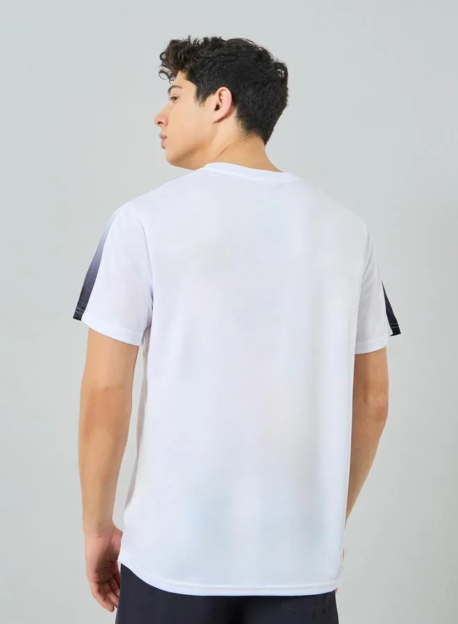 Styli  Men White Short Sleeve T-Shirt and Shorts Set for Men | Best Price UAE