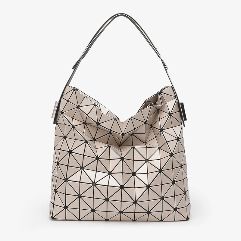 2025 Spring/ Style Underarm Quilted Bag High-Quality Single Shoulder Handbag Commuting Versatile Baguette Bag - Image 2