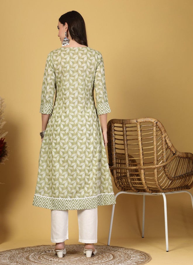 LARGISH Women Floral Printed A-Line Kurta in Green - Image 4