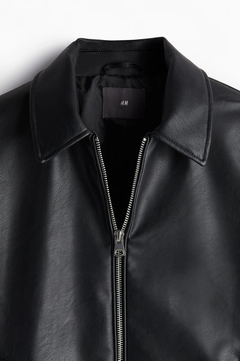 اتش اند ام جاكيت قصّة عادية