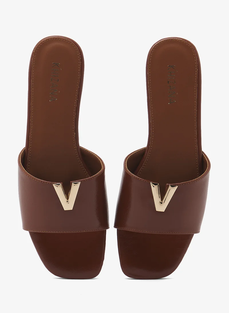 Khizana Flat Sandals