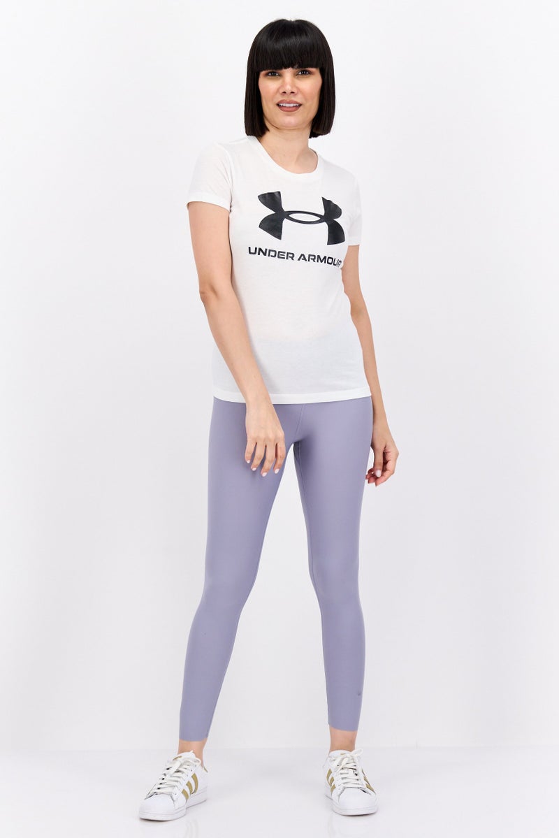 UNDER ARMOUR قميص تدريب قصير الأكمام للنساء من ملابس الرياضة بملائمة وشعار العلامة التجارية، أبيض - Image 3