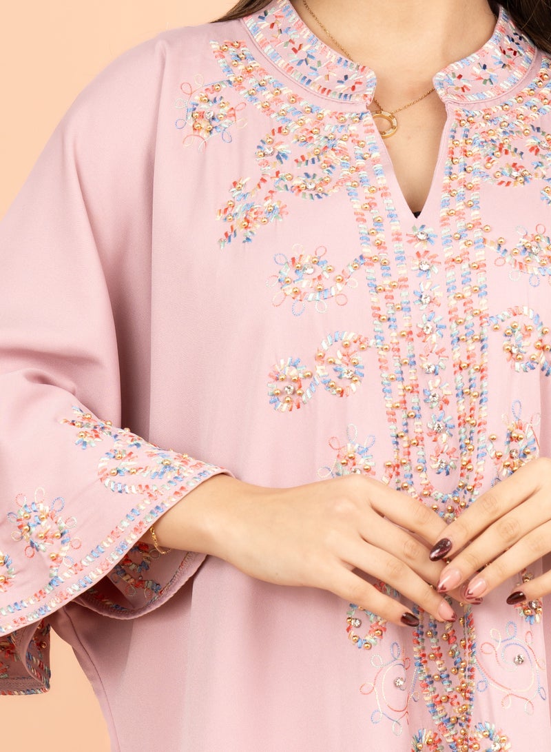 اكسا جلابية فري سايز مطرزة باللون الوردي - Image 2