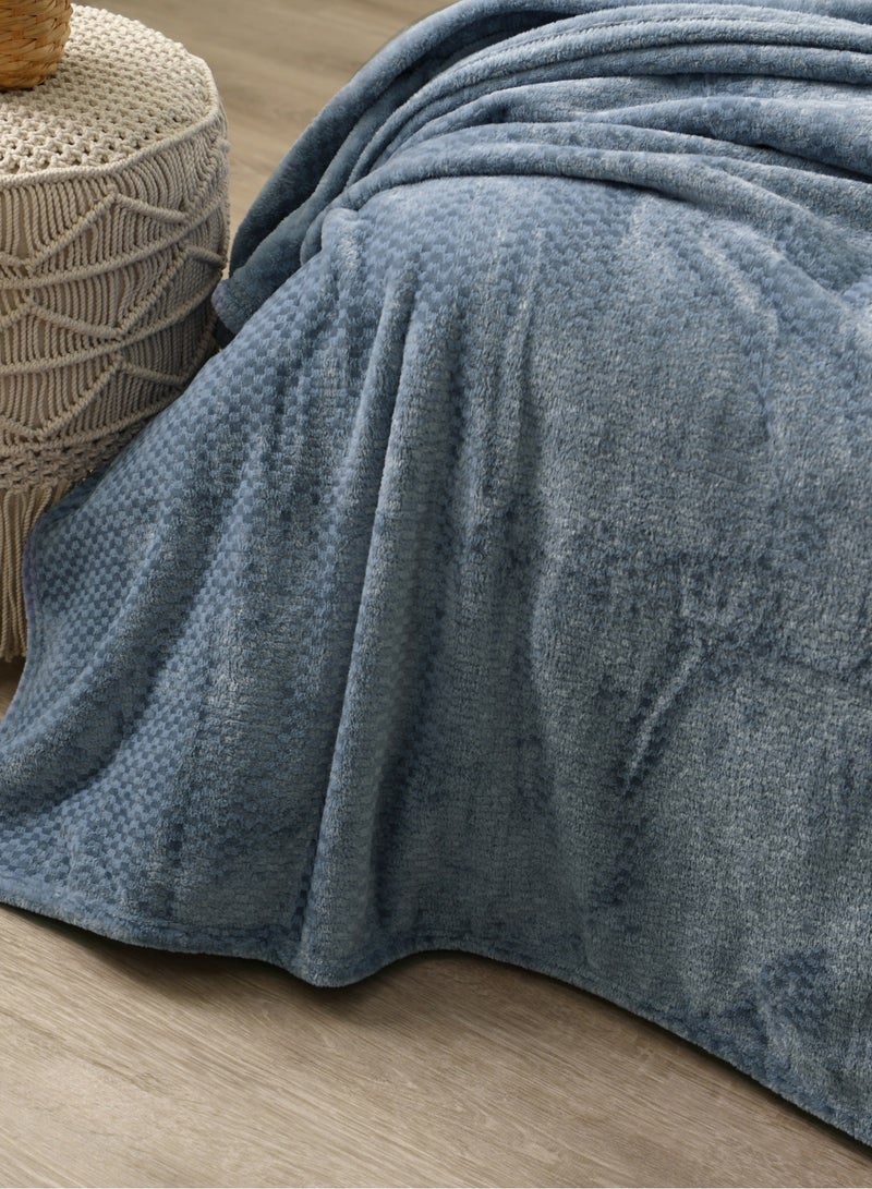 MORANO Morano Velvet Blanket – Dyed Model, 220x240 CM, Luxuriously Soft Polyester Throw, Lightweight Warm Blanket for Bed or Sofa – Elegant Colors for all Home Styles  - Image 3