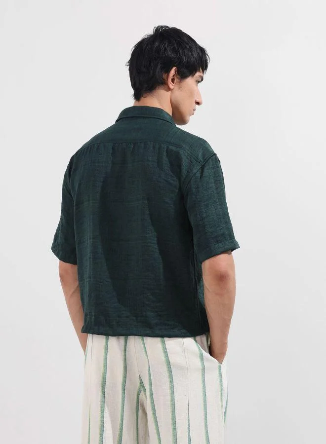 The Indian Garage Co Men Boxy Fit Textured Cutaway Collar Half Sleeves Shirt