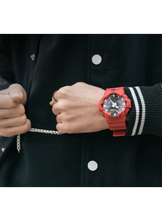 ساعة رجلين حمراء رقمية مماثلة من G-shock مقاومة للماء بعمق 200 متر، مع عرض اليوم والتاريخ GA-700-4A - view 2