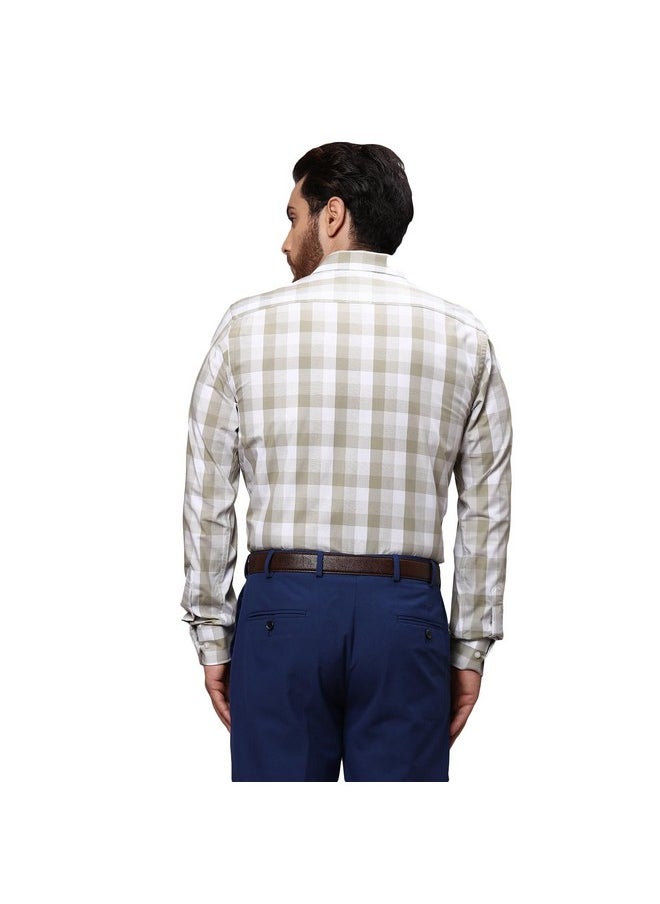 Park Avenue PARK AVENUE Men's Checkered Slim Fit Shirt (PMSX17115-N4_Medium Green 42)  - Image 4