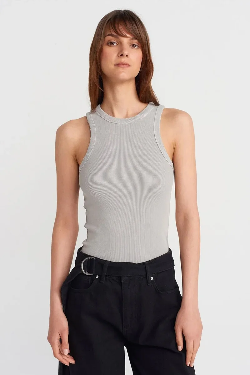 DILVIN Sleeveless Ribbed Knit Blouse
