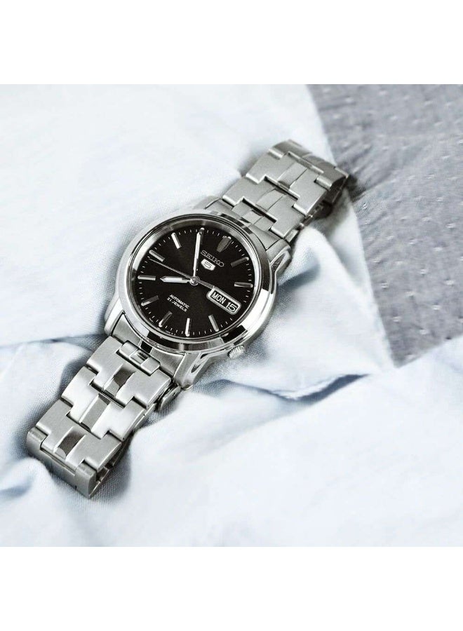Seiko ساعة يد أوتوماتيكية للرجال 5 SNKK71K1، 38 مم قرص أسود، علبة وسوار من الفولاذ المقاوم للصدأ، 30 م مقاومة للماء - Image 2