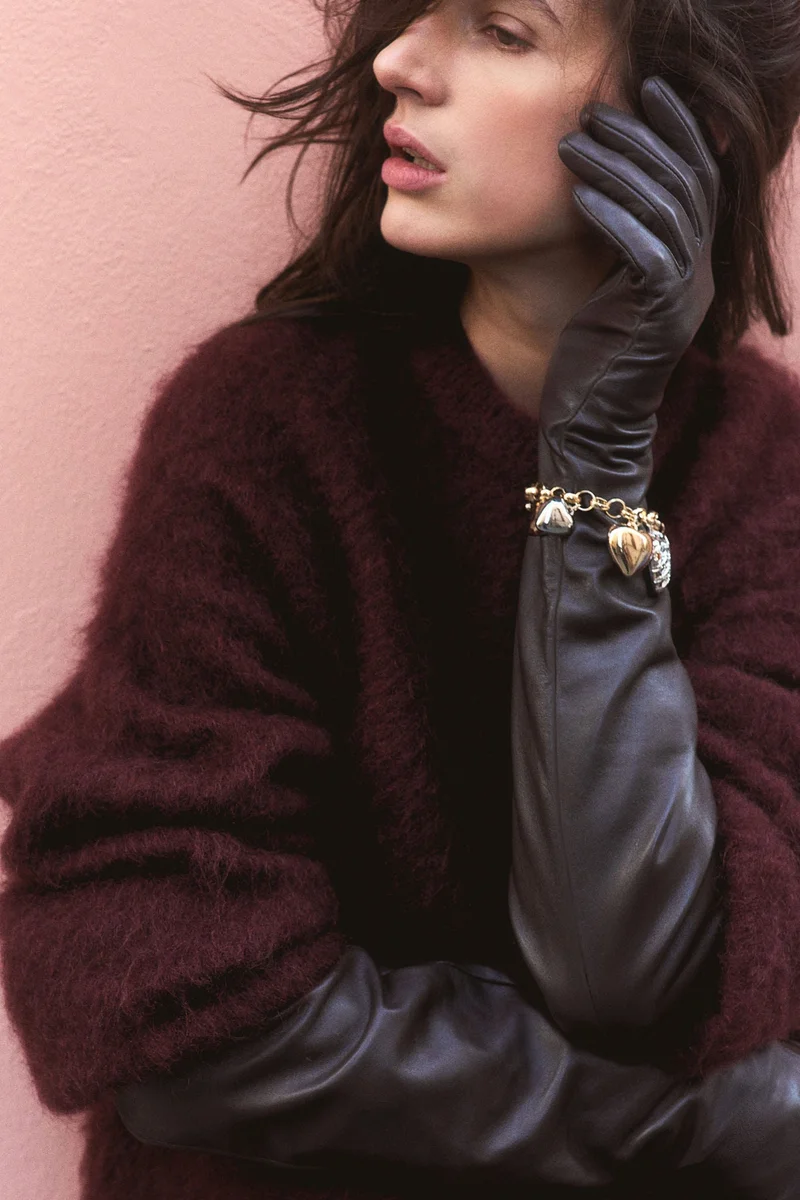 اتش اند ام إسوارة مزينة بحلية