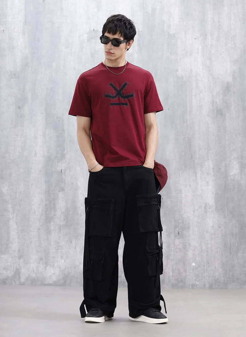 روجن Men’s Wrogn Logo Appliqued Graphic Tee | Maroon