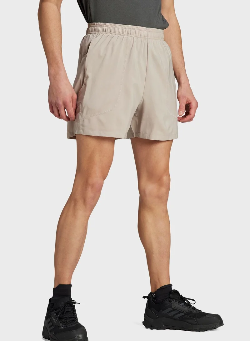 adidas شورتات متعددة