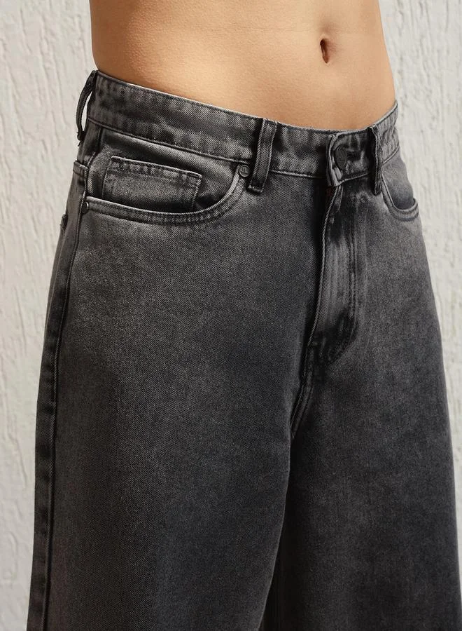 Hubberholme Baggy Mid Rise Jeans with Pockets