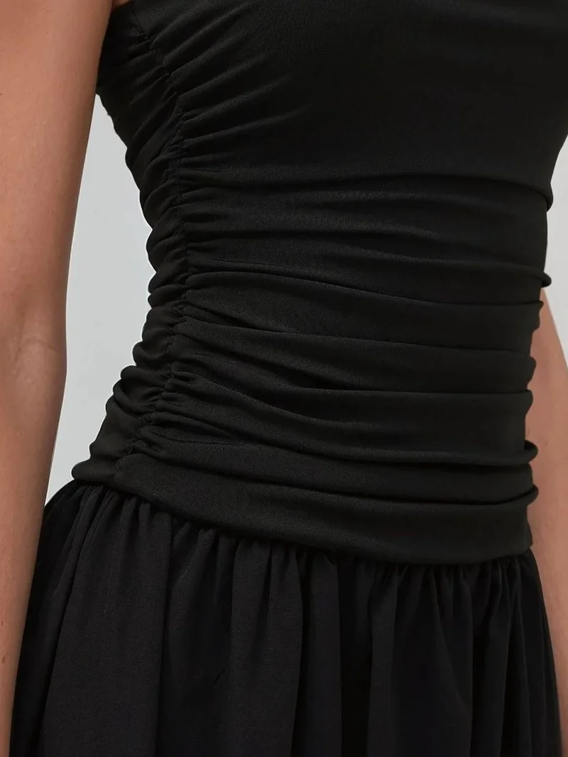 زوبعة فستان ماكسي بدون حمالات