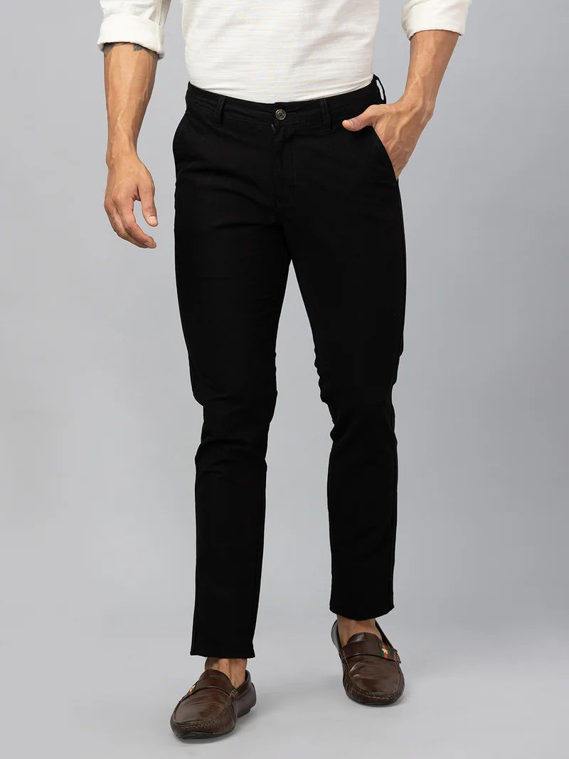جلو باص Globus Men Black Solid Cotton Casual Slim Fit Chinos