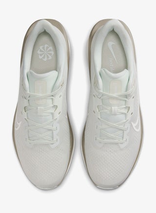 Nike QUEST 6 Sneakers for Men - Spruce - view 5
