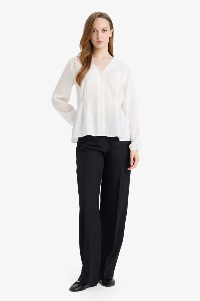 ديفاكتو Regular Fit V-Neck Long Sleeve Shirt