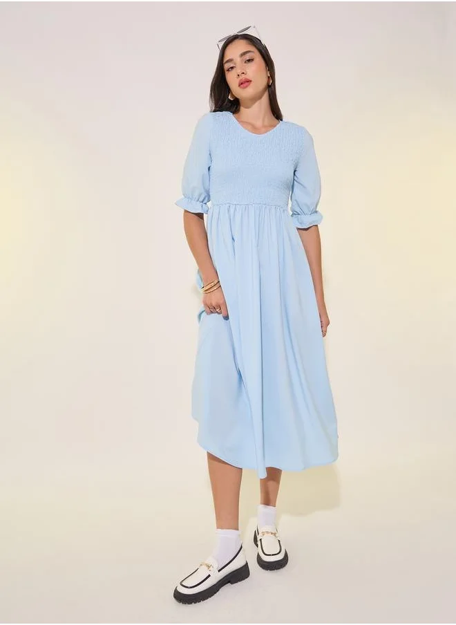 ستايلي Smocking Detail Round Neck Midi Dress