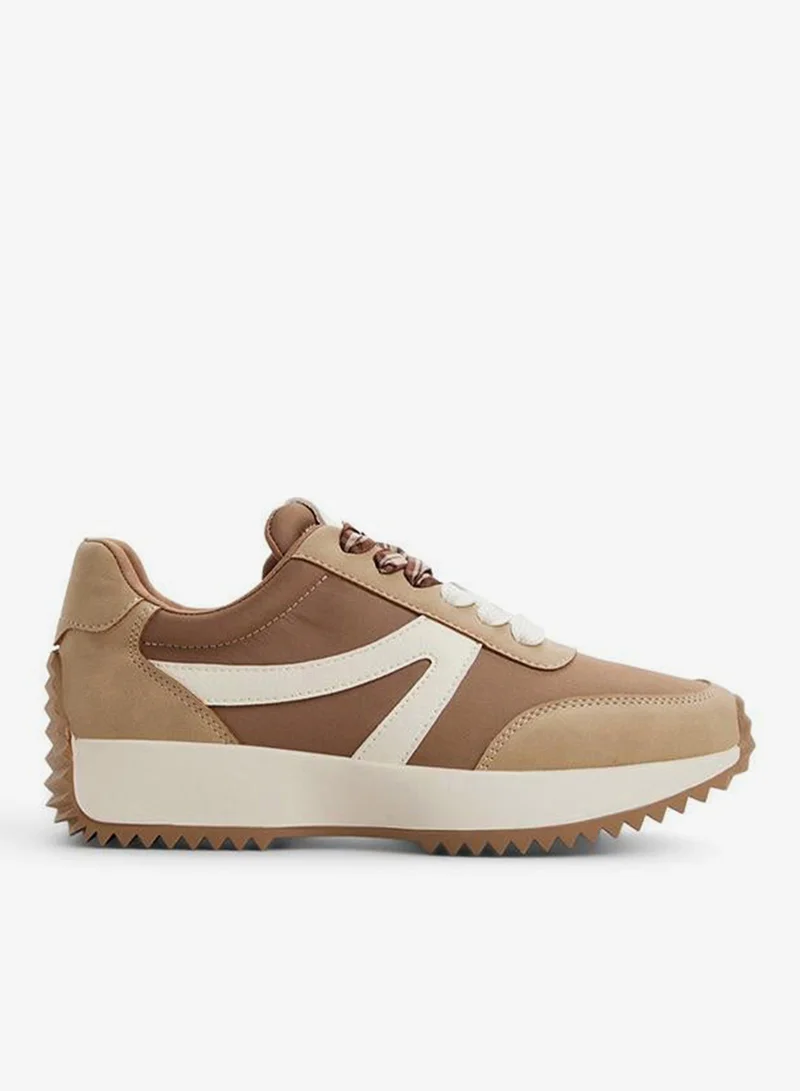 Daniie Ladies Brown Low Top Sneaker