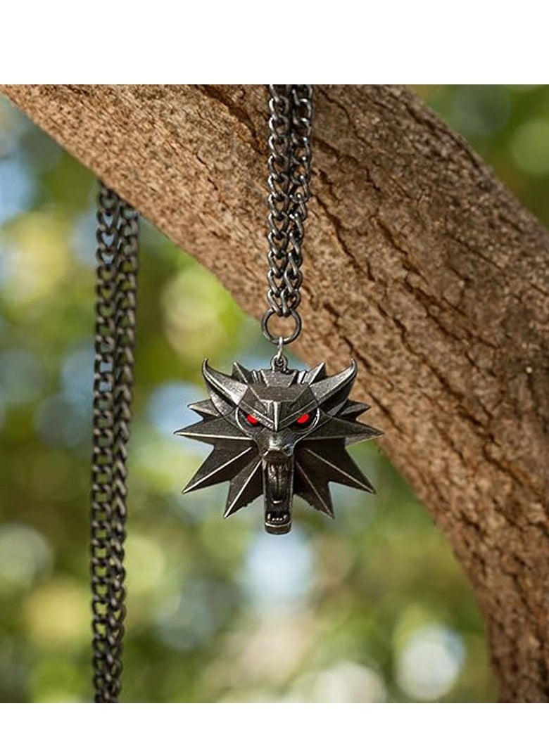 Generic - The Witcher 3 Necklace with White Wolf Medallion + LED Eyes - Image 1