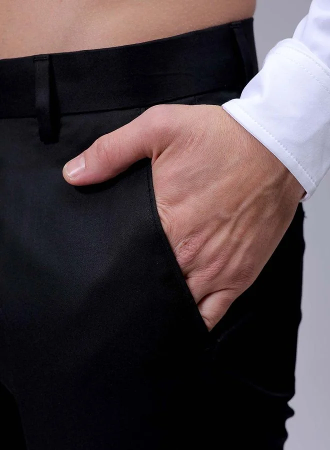 شركة المرآب الهندية Men Slim Fit Solid Mid-Rise Stretchable Knitted Formal Trousers