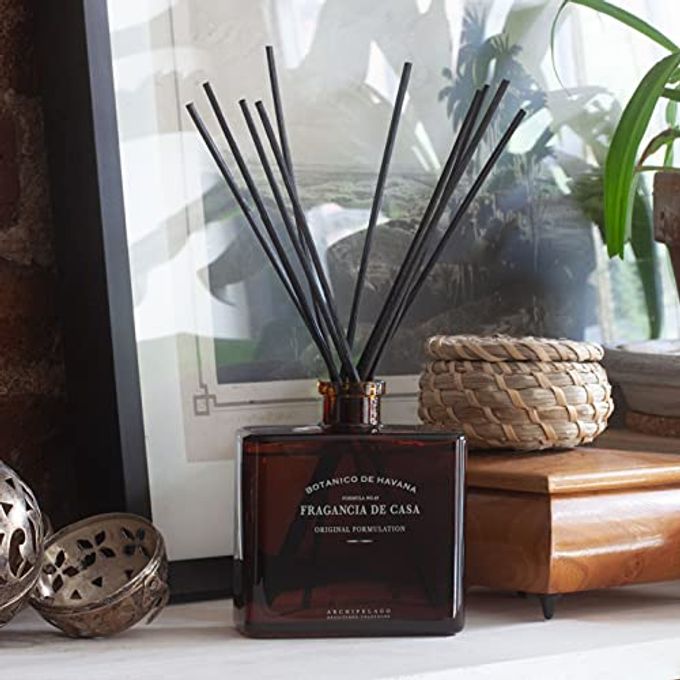 Archipelago Botanicals Botanico de Havana Diffuser, Includes Fragrance Oil, Decorative Wooden Cap and 10 Diffuser Reeds, Perfect for Home Dcor (7.85 fl oz) - Image 3