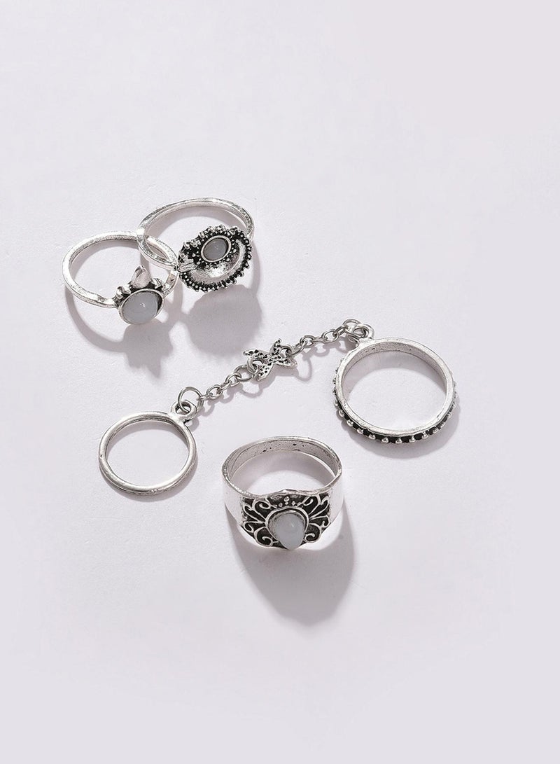 SOHI Set of 4 Oxidised White Stone-Studded Artificial Finger Ring Jewellery - Image 3