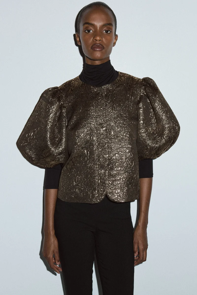 اتش اند ام بلوزة بأكمام بالون