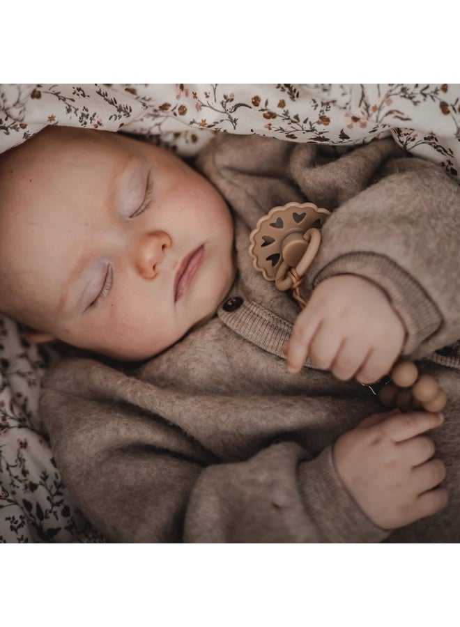 FRIGG Andersen Fairytale Natural Rubber Baby Pacifier | Made in Denmark | BPA-Free (Cream/Silky Satin, 6-18 Months) - Image 4