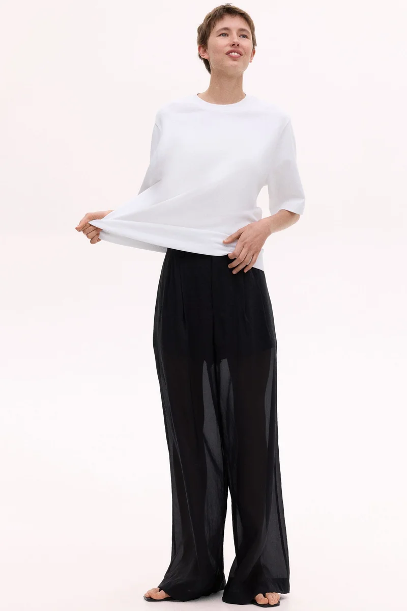 اتش اند ام تي-شيرت بتصميم بوكسي متداخل