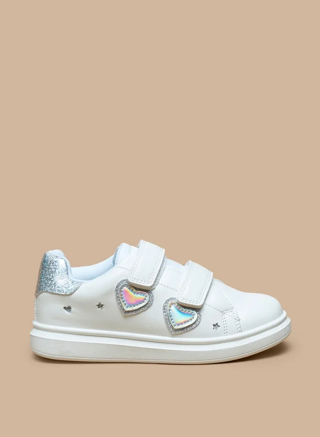 جونيورز Girls Heart Applique Sneakers With Hook And Loop Closure
