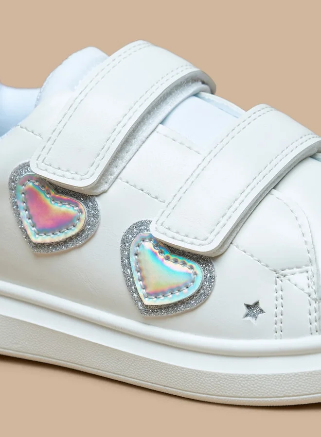جونيورز Girls Heart Applique Sneakers With Hook And Loop Closure
