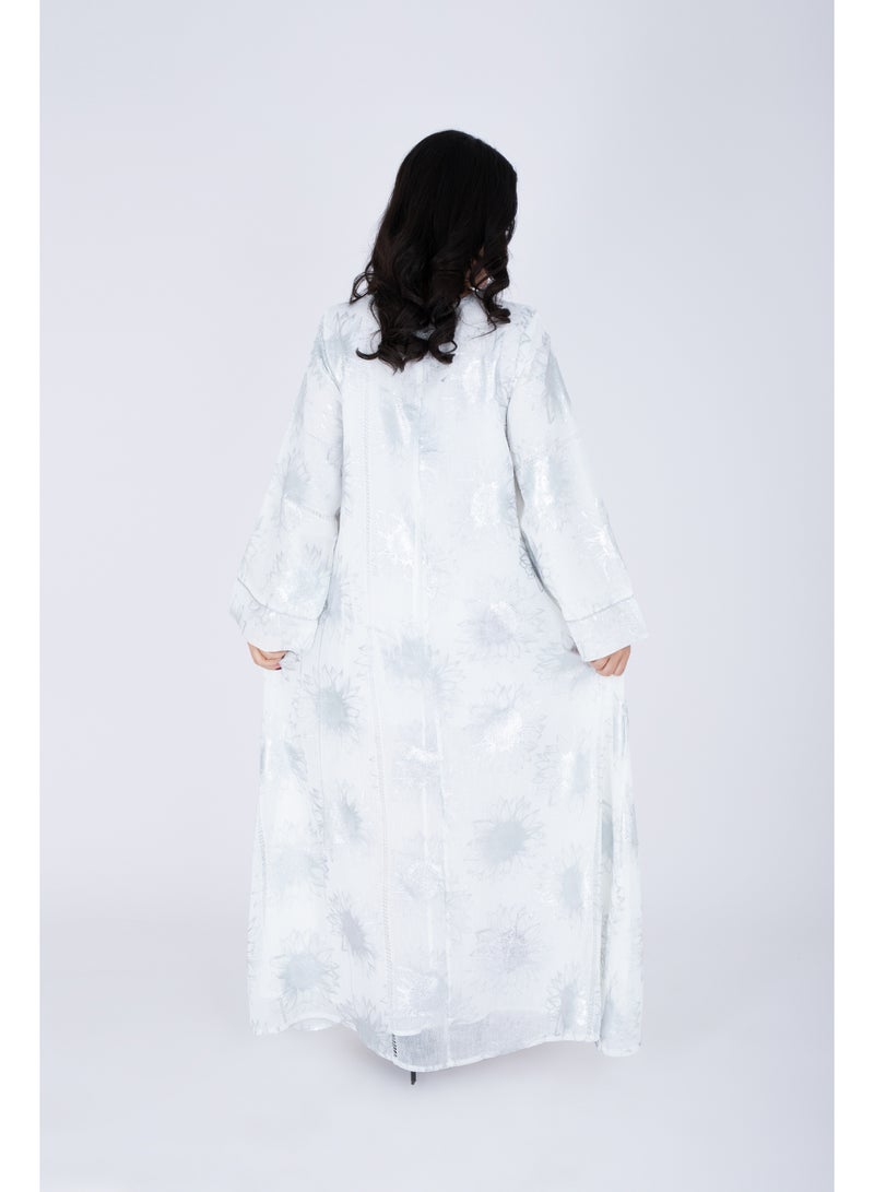 اكسا جلابية بتصميم كلاسيكي فضي - Image 4