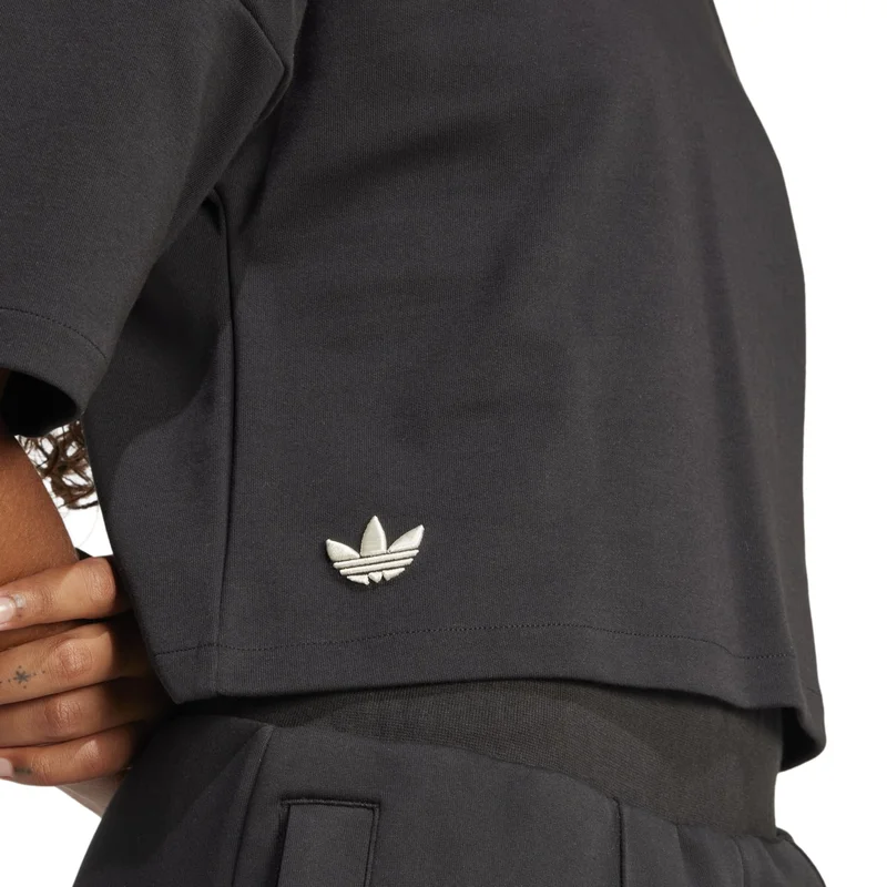 adidas تي شيرت نيوكل أسود أوريجينالز نسائي