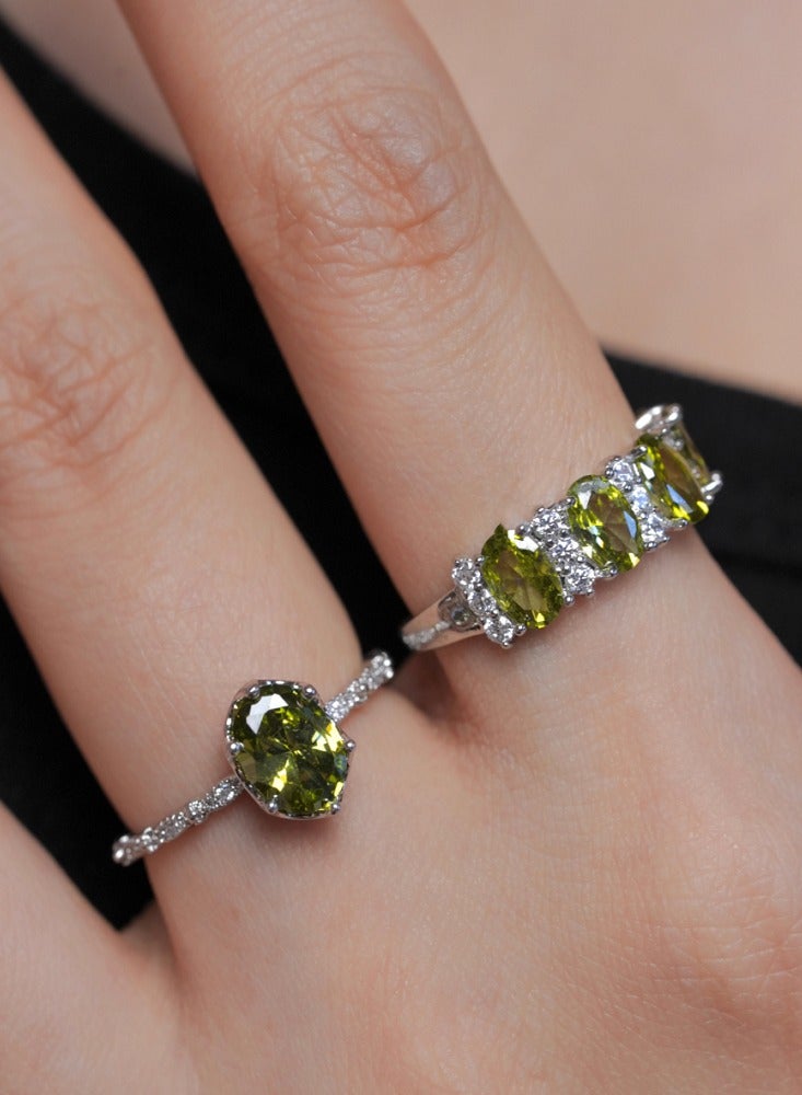 French Vintage Haute Couture Olive Green Split Ring with Solitaire - Image 3