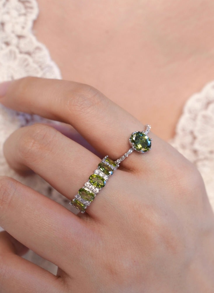French Vintage Haute Couture Olive Green Split Ring with Solitaire - Image 5