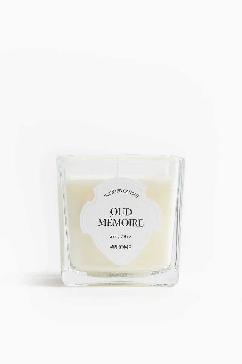 اتش اند ام شمعة معطرة في حامل زجاجي