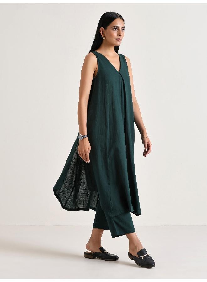 trueBrowns Dark Green Sleeveless Flared  Kurta Pant Set - Image 2