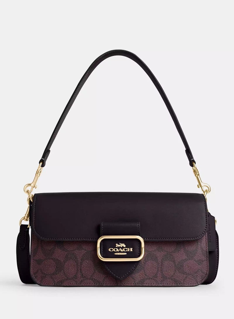 كوتش اوت ليت حقيبة كتف كوتش مورغان من قماش مميز، حقيبة كتف نسائية، حقيبة كروس نسائية، حقيبة سفر نسائية، مقاس 26 سم - Image 1