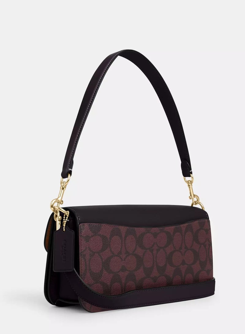 كوتش اوت ليت حقيبة كتف كوتش مورغان من قماش مميز، حقيبة كتف نسائية، حقيبة كروس نسائية، حقيبة سفر نسائية، مقاس 26 سم - Image 2