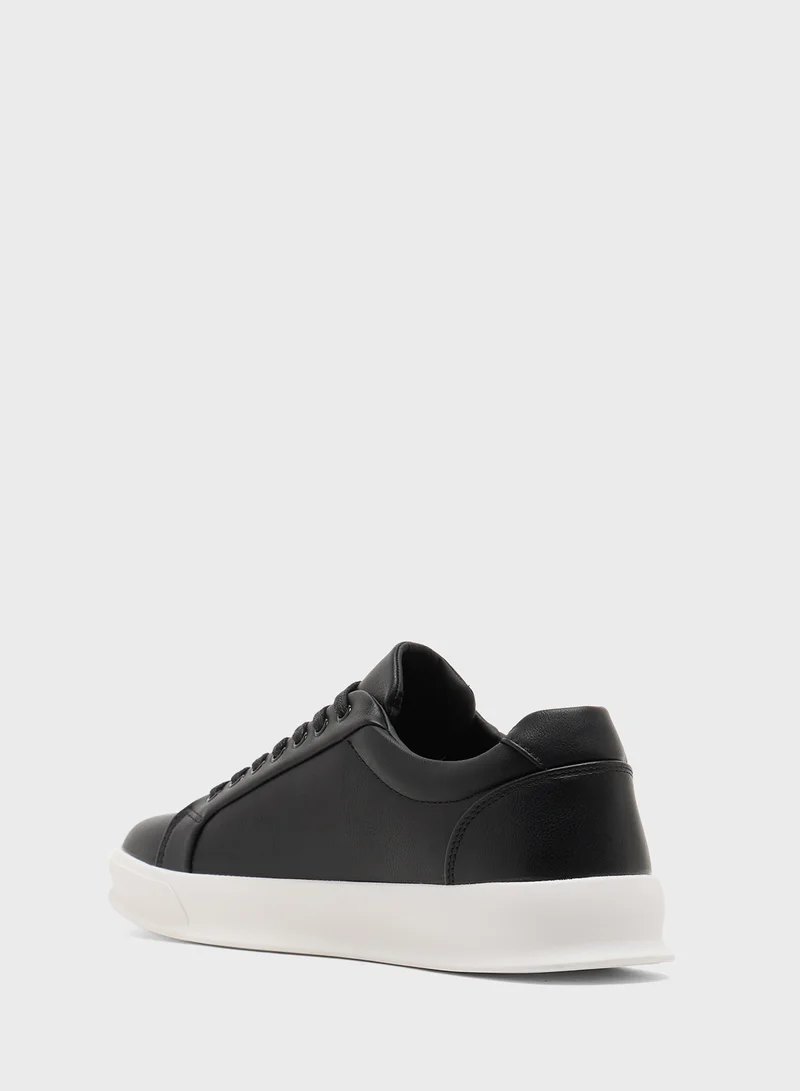Robert Wood Smart Textured Sneakers