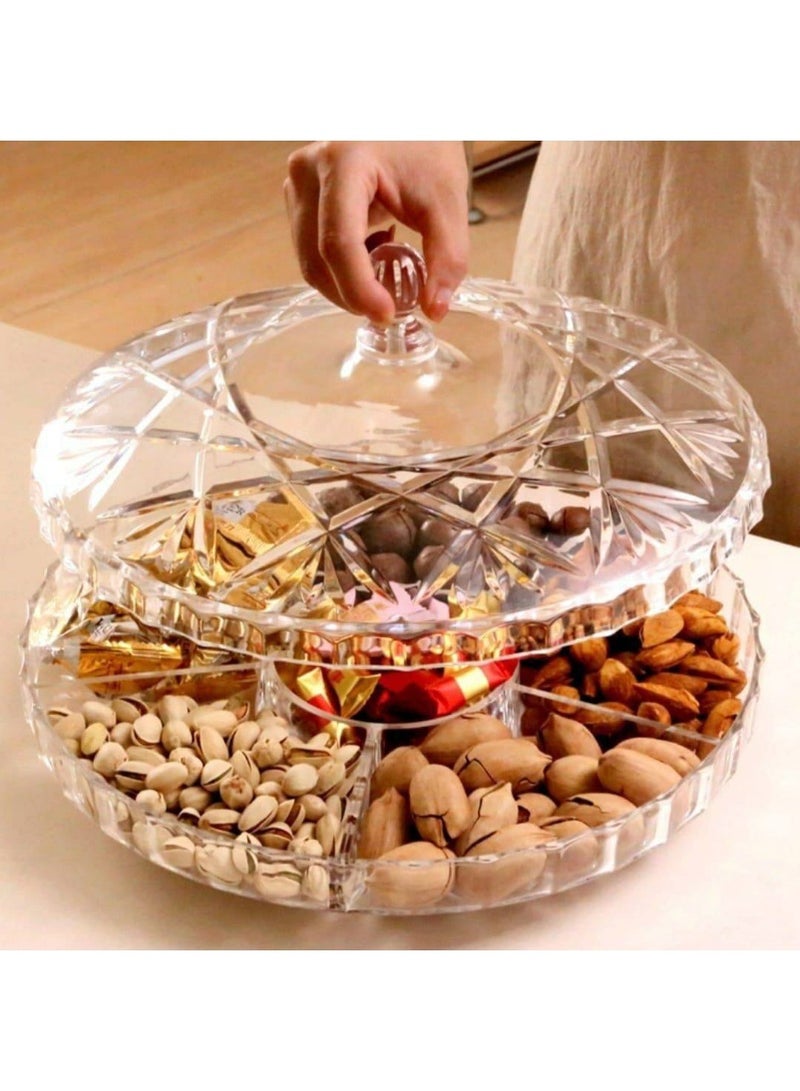 طبق تقديم فاخر ومُقسَّم، مصنوع من مادة شبيهة بالكريستال الشفاف، يجمع بين الأناقة والوظيفة. يتكون الطبق من عدة أقسام (عادة 5 أو 6 أقسام) تسمح بترتيب أنواع مختلفة من المأكولات مثل المكسرات، والشوكولاتة، والحلويات بشكل أنيق ومنظم. يأتي مع غطاء شفاف مزخرف بمقبض ذهبي