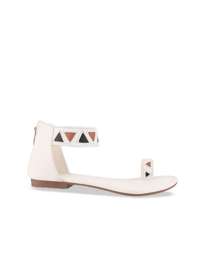 شوتوبيا Shoetopia Girls Embellished Ethnic Open Toe Flats