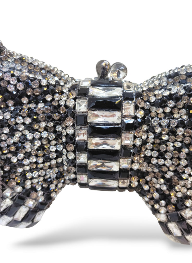 أركاد حقيبة كلاتش نسائية فاخرة من أركاد بشكل فيونكة مزينة بالكريستال للسهرات والحفلات مع سلسلة – أسود وفضي - Image 4