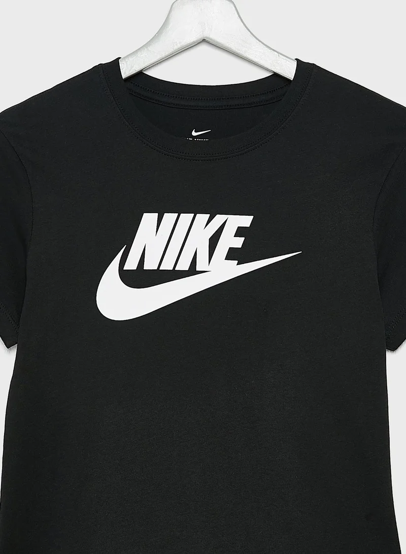 Nike Youth Basic Futura Droptail  T-Shirt