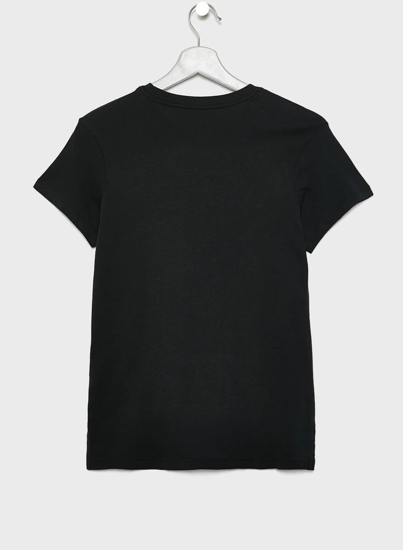 Nike Youth Basic Futura Droptail  T-Shirt