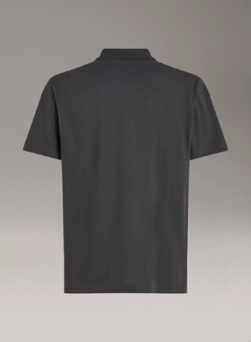 كالفن كلاين جينز بولو شيرت مزين بملصق - Image 5