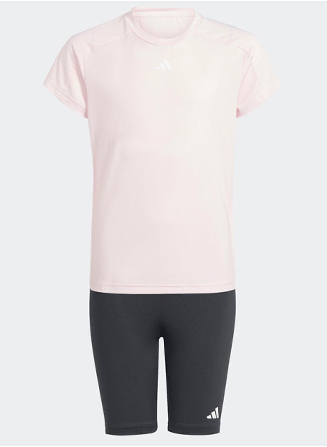 Adidas مجموعة تي شيرت وسروال قصير من Train Essentials للأطفال  - Image 1