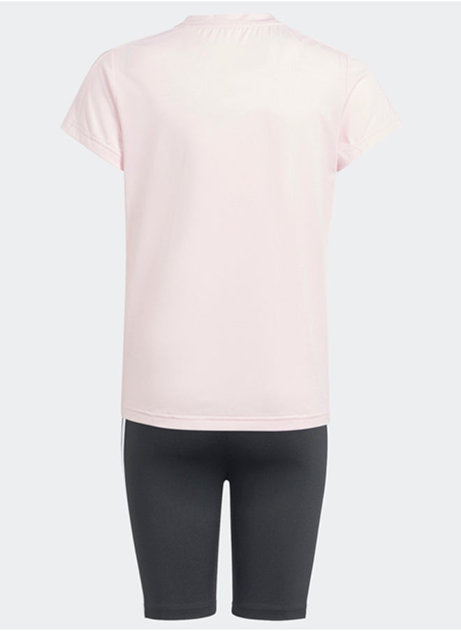 Adidas مجموعة تي شيرت وسروال قصير من Train Essentials للأطفال  - Image 2