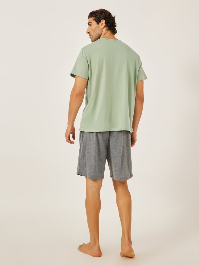 Styli Styli Unwind Slogan Printed T-Shirt and Solid Shorts Set  - Image 4